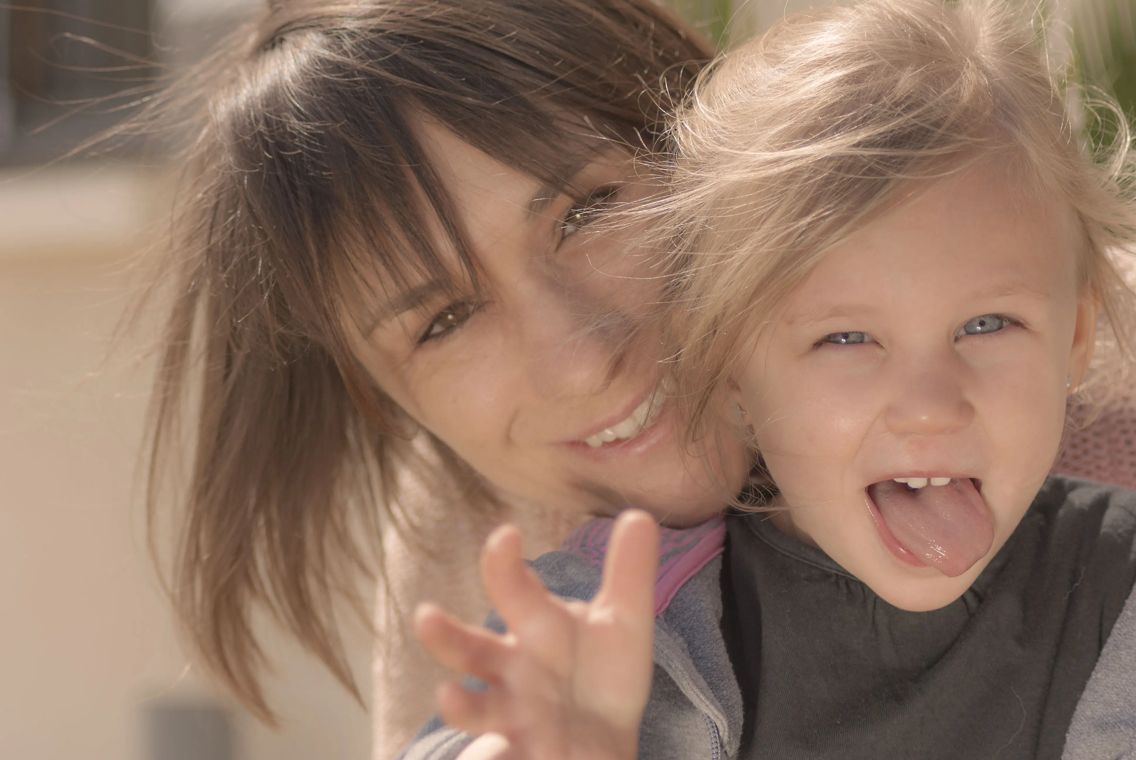 Portrait mère fille en été